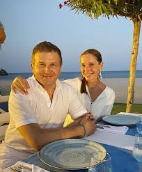 Maybe you would like to learn more about one of these? Katya Osadchaya Pokazala Vzroslogo Syna Ot Pervogo Muzha Ilya Uzhe Vyshe Yuriya Gorbunova