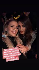 Damla ersubaşı, 2016 yılında işletmeci mustafa can keser ile dünyaevine girdi. Damla Ersubasi Kendisini Aldatan Esi Mustafa Can Keser I Affetti