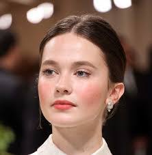 Emma Winton's Instagram, Twitter & Facebook