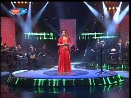 Emel Tascioglu Anam Aglar Basucumda Oturur Youtube Youtube Concert Music