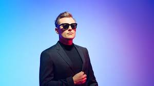 Szeroką rozpoznawalność zapewnił mu udział w pierwszej edycji programu the voice of poland w. Eurowizja 2021 Tak Zagranica Komentuje Piosenke Rafala Brzozowskiego Radio Zet