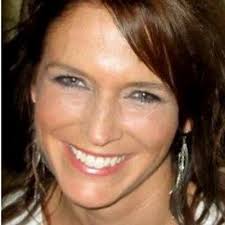 April Fisk's Instagram, Twitter & Facebook