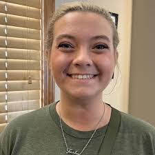 Katie Manthe's Instagram, Twitter & Facebook