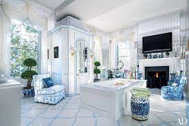 Posted by by adminweb august 25, 2020. 30 Rooms That Showcase Blue And White Decor Architectural Digest