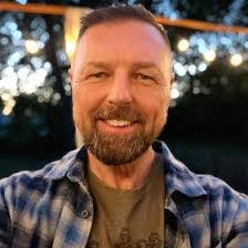 Kenny Bishop's Instagram, Twitter & Facebook