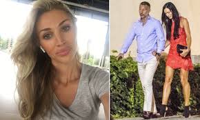Couple replace 'kensington royal' username with more personal 'duke and duchess of cambridge' and swap family profile photo for a candid couple snap. Ryan Giggs Finds Love With Lingerie Model Amid Charges Of Coercive Control Daily Mail Online