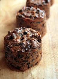 How To Bake A Baked Bean Tin Christmas Cake Butcher Baker Baby Recipe Mini Christmas Cakes Christmas Cake Xmas Cake