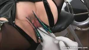 Female sounding and catheter insertion - XNXX.COM