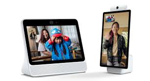 Facebook Launches Portal Auto Zooming Video Chat Screens For