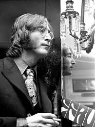 Dear prudence (the beatles) | tom gamble. A Linda Mccartney Shot John Lennon Lennon John Lennon Beatles
