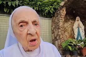 Dorothy, la mujer más longeva de Texas, vive sola y en su propio  apartamento a sus 106 años