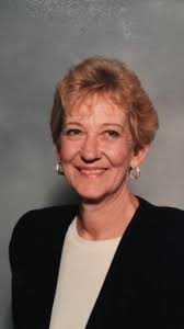 Ann Straub's Instagram, Twitter & Facebook