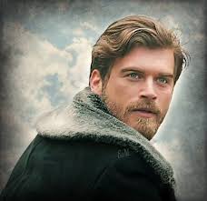 Kurt Seyit Kurt Seyit And Sura Kivanc Tatlitug Turkish Men