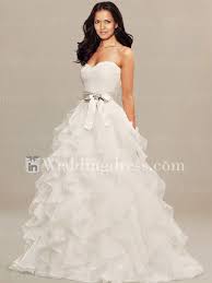 Unusual Wedding Dress With Ruffled Skirt De126 Wedding Dresses Unique Unusual Wedding Dresses Ruffle Wedding Dress