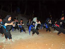 Sejarah ikspi kera sakti pusat madiun. 86 Murid Perguruan Kera Sakti Ikut Ujian Kenaikan Tingkat Kebumen Ekspres Paling Tahu Kebumen