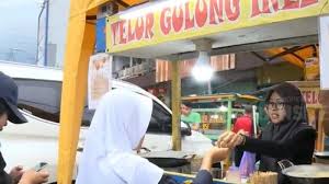 Maybe you would like to learn more about one of these? Pengusaha Di Tangerang Untung Rp 150 Juta Sebulan Dari Berjualan Telur Gulung Inez Seharga Rp 2 Ribu Tribunnews Com Mobile