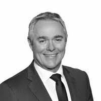 Mick Cummins's Instagram, Twitter & Facebook