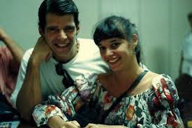 Aos 64 anos, o ator raul gazolla vem fazendo uma série de lives no instagram e, em uma delas, aproveitou para comentar sobre o assassinato de daniella perez, com quem namorava na época. Raul Gazolla Revela Que Sofreu Infarto Apos O Assassinato De Daniella Perez Jornal Meia Hora Celebridades E Tv