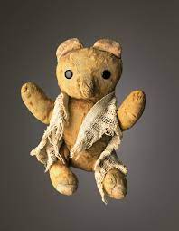 Teddy Bear Picnic Much Loved By Mark Nixon A Whimsical Bittersweet Collection Of Photos Of Well Worn But Well L Old Teddy Bears Teddy Bear Plush Teddy Bear