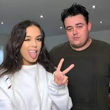 Vania fernandes is a portuguese social media personality based in london. Daz Black Bio Age Height In Relation Nationality Body Measurement Career