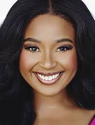 Ariana Gant's Instagram, Twitter & Facebook