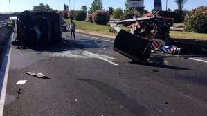 Brutto incidente stamattina sull'autostrada a20 messina palermo. Pontina Paralizzata Incidente In Direzione Sud Furgone In Fiamme