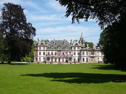 Chateau De Pourtales A Strasbourg En 2020 Chateau Chateau France Vacances En France