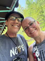 We made a spontaneous decision to dine at Lulu's Scotts Corner Cafe a  distinguished restaurant in Scott's Michigan, where we enjoyed a quesadilla  and a banana-strawberry smoothie, both of which were outstanding.