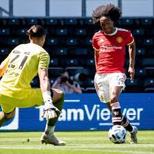 Chong joined the manchester united academy aged 16, after progressing through the feyenoord youth system. Eswvhg3 R0t1fm