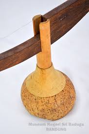 Gambang camar merupakan alat musik khas riau yang terbuat dari kayu dan logam. Benarkah Alat Musik Tradisional Ini Telah Hilang Di Toraja Info Budaya Indonesia