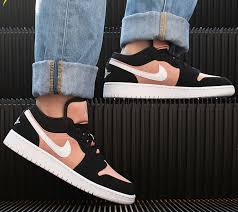 Air Jordan 1 Low White Atmosphere Grey Black Air Jordan 1 Low Gs Rose Gold Black White 554723 090 For Sale In 2020 Nike Fashion Shoes Nike Air Shoes Jordan Shoes Girls