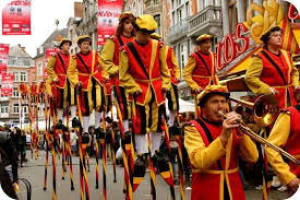 Festival Of Wallonia Although The Festival Of Wallonia Celebrates The Entire Region It Actually Centres In Namur Which Welcomes Around 250 000 People Du Belgie