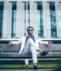 Think about your angles and perspective. Best Male Poses For Portrait Photos Posing Tips For Men