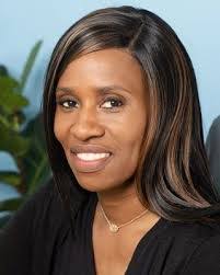 Danielle Le's Instagram, Twitter & Facebook