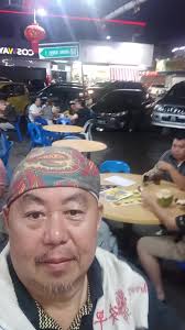 Discover Nasi Kerabu at Ron's Kopitiam in Luyang