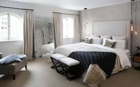 Yeni bir yatak odası yapıyorsanız veya eski yatak odanızı düzenliyorsanız renklerin sakinleştirici etkisinden yararlanmalısınız. Cakil Tasi Rengi Boya 2019 Ev Dekorasyonu