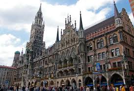 In english, french and various other languages as munich, in italian as monaco di baviera, in portuguese as munique.17. Munique Passeios E Roteiros