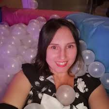 claire simmonds (@simmoslimming)