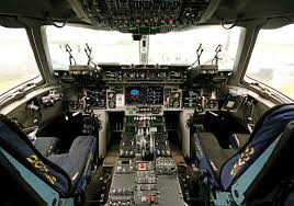 Cockpit Of C 17 Globemaster Iii Helicopter Cockpit Flight Simulator Cockpit C 17 Globemaster Iii