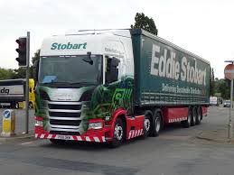 Download skill sopir truk gandengan hino parkir ke tempat loading mp3 music file at 320kbps audio quality. Trak Asia Eropa Amerika