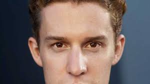 Mullum artist shines at the Opera House