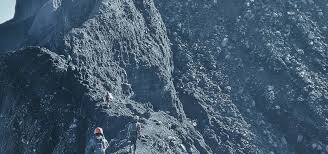 Gunung raung jawa timur mengalami peningkatan status, naik dari normal (level i) menjadi waspada (level ii) mulai, jumat (17/7), pukul. Gunung Raung Pendakian Penuh Misteri Ke Puncak Sejati
