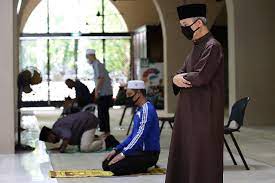 Panduan lengkap niat solat jumaat & cara mengerjakannya secara mudah. Muslimsg Friday Prayers To Resume 6 Things You Should Know Before Visiting The Mosque In Phase 2