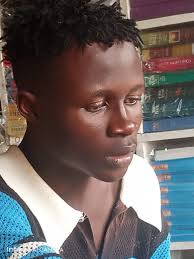 Logs Man alisasisha picha yake ya wasifu.