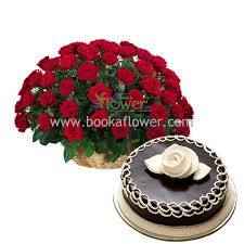 Send cakes to mumbai from wish a cupcake that will leave a delightful impression in the mind of the receiver. Send Bouquet Online And Get The Flower Delivery Done With Our Express And Midnight Delivery Options Send Flo Cake Online Buy Cake Online Fresh Flower Delivery