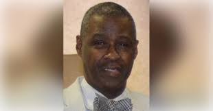 Lee Acklin's Instagram, Twitter & Facebook