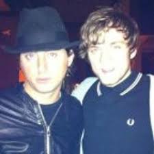 Stream Neck!! by Stuart Mclellan