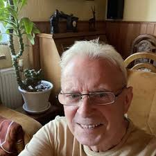 Władimir Putin oświadczył, że warunkiem rozejmu jest wstrzymanie  ukraińskiej mobilizacji i zaprzestanie dostarczania broni Ukrainie. Jak  dodał, miał o tym rozmawiać z prezydentem USA. Z kolei Donald Trump  zaprzeczył tym doniesieniom, stwierdzając,