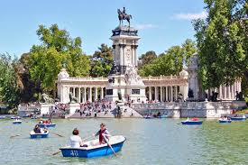 Consulte las noticias de madrid: Rick Steves Feels The Pulse Of Thriving Cultured Madrid Heraldnet Com