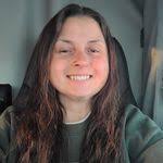 Sara Ament's Instagram, Twitter & Facebook